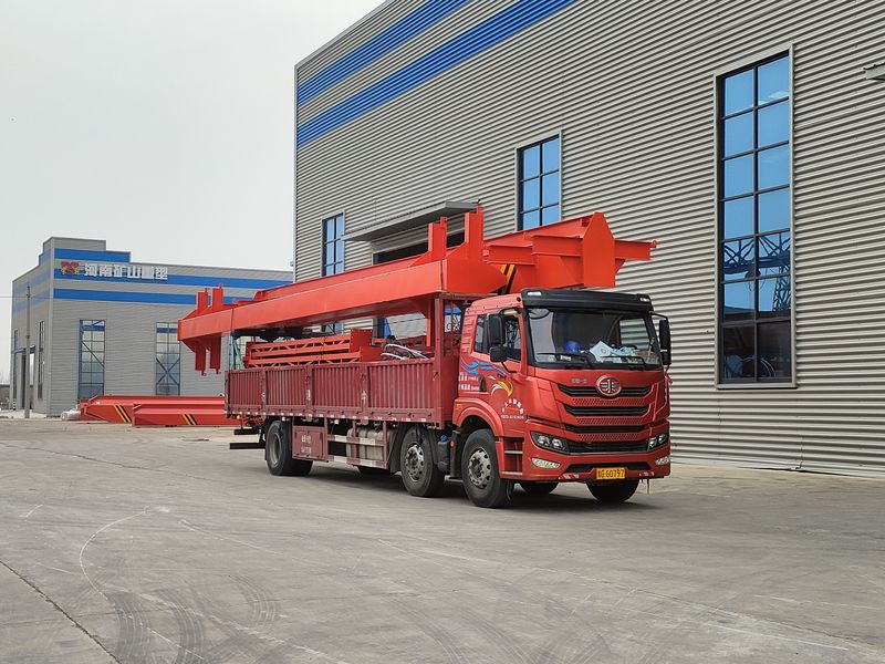 2臺電動葫蘆門式起重機 MHxh10t—13m 發(fā)往河南焦作交付客戶使用。