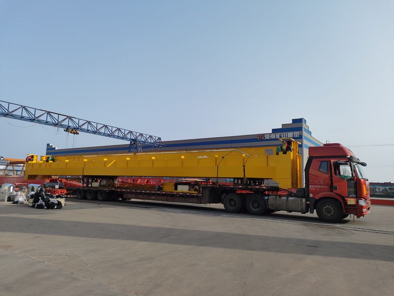 通用橋式起重機(jī)  QD32/5t—25.5m  制作完成，發(fā)往河南洛陽交付客戶使用