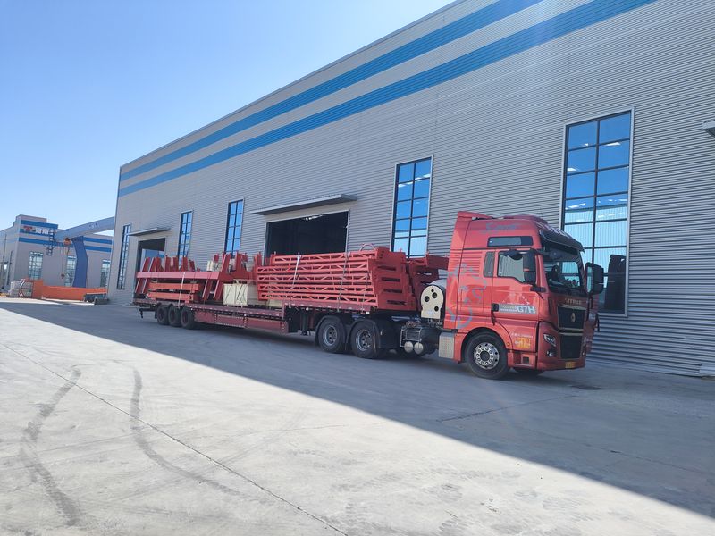 電動葫蘆門式起重機(jī) 4臺 MHxh10t—8m    2臺 MHxh5t—8m      2臺 制作完成，出口哈薩克斯坦交付客戶使用