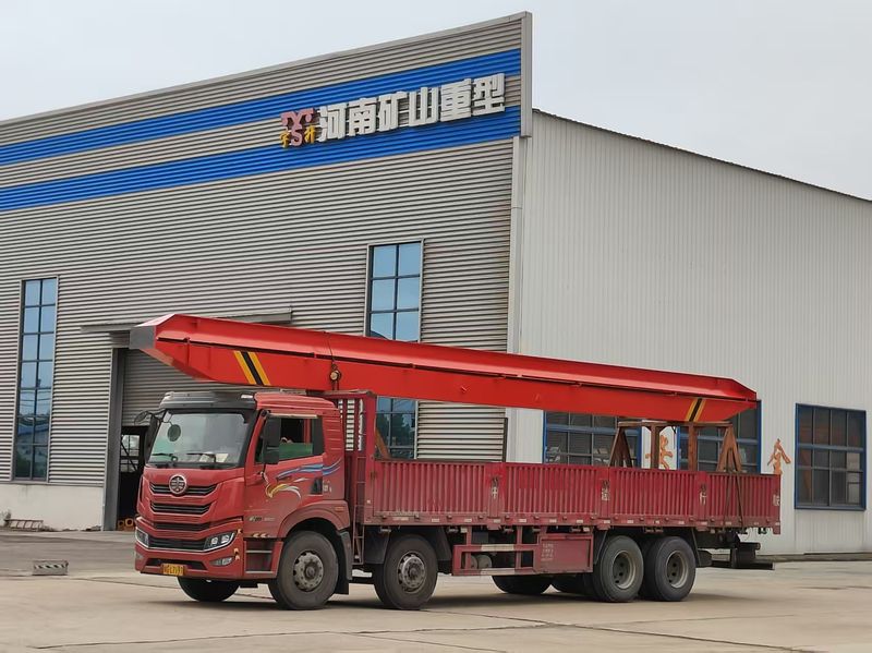 電動(dòng)單梁起重機(jī) LD8t-13.5m 制作完成 裝車發(fā)出